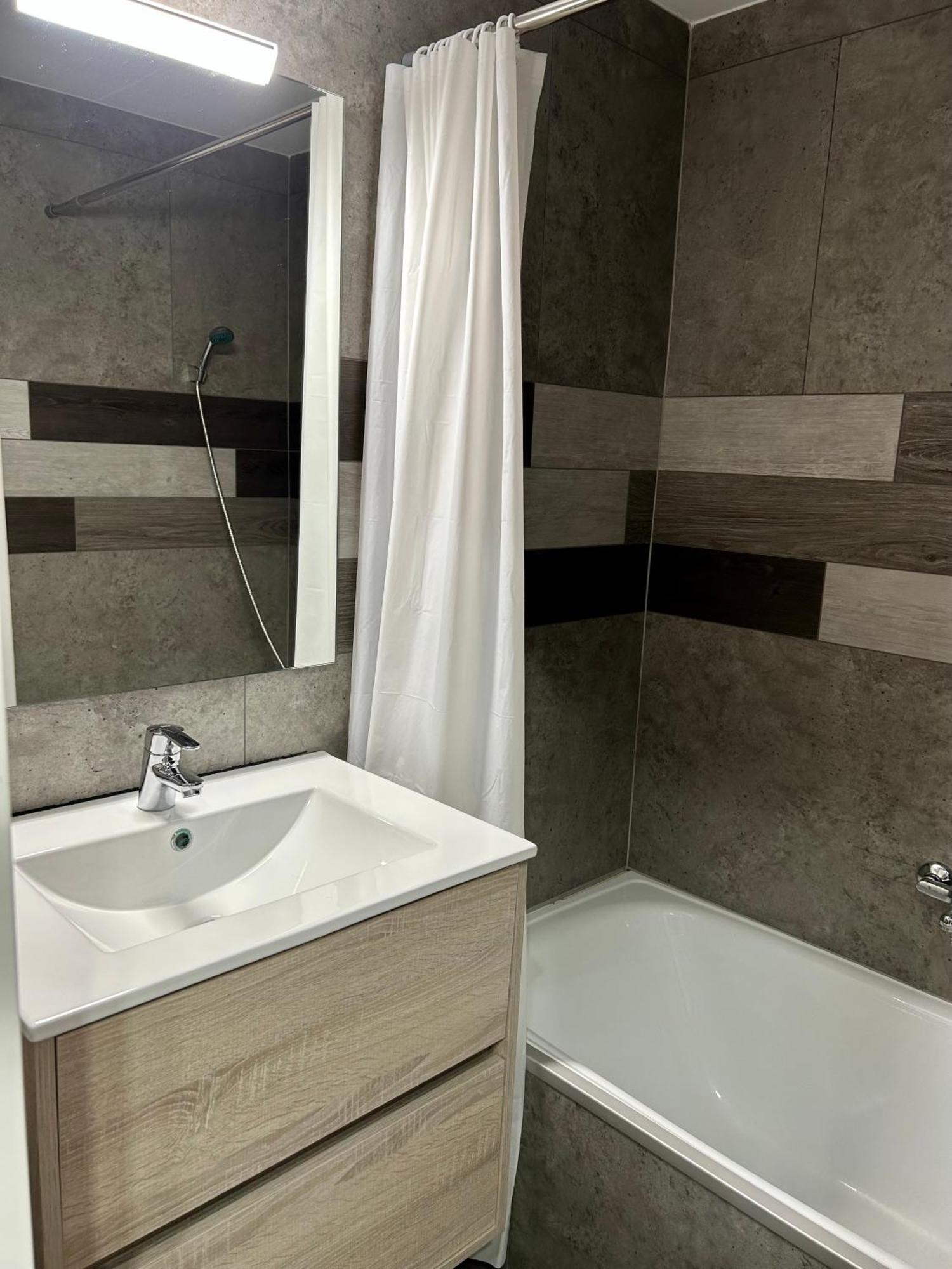 Mikka Frontera Family 337 Apartman Pas De La Casa Kültér fotó